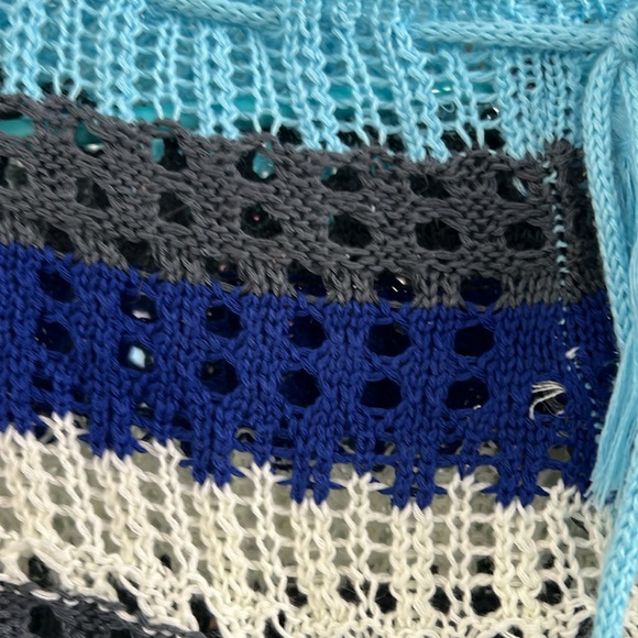 Short, short knit shirts with drawstrings - Picture 2 of 5